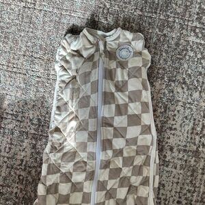 Dreamland baby sleep swaddle 0-6 months